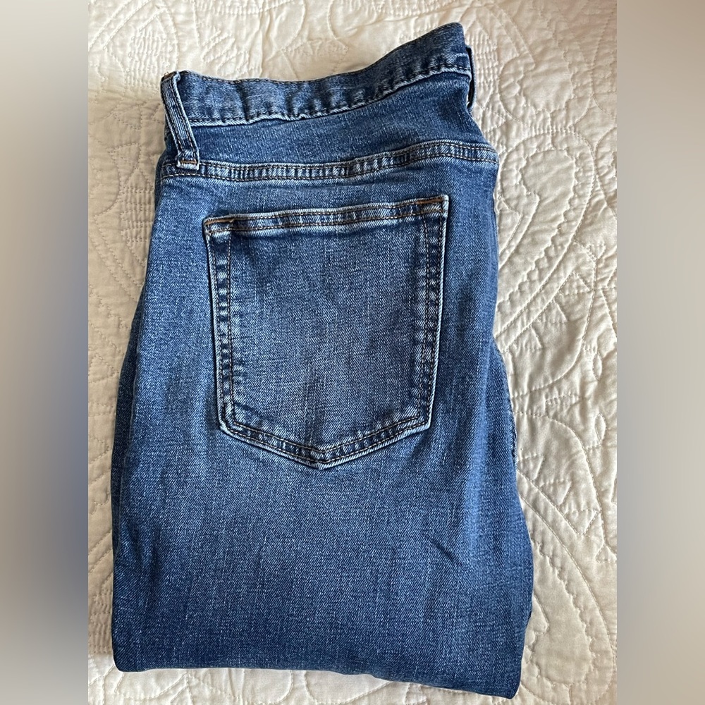 *2/$22* Old Navy medium wash skinny jeans